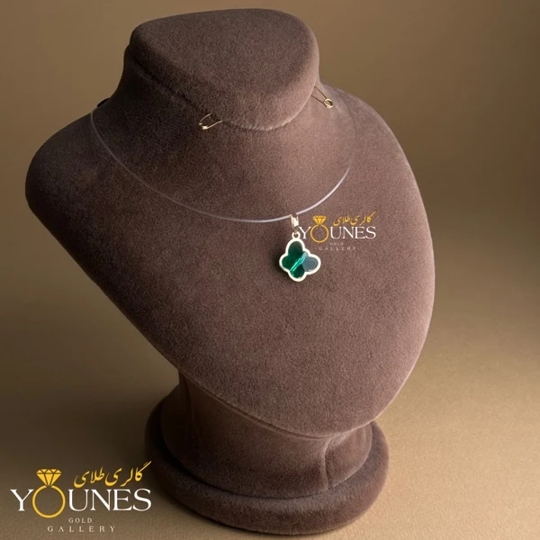 آویز طلا سواروسکی پروانه ای سبز زمردی